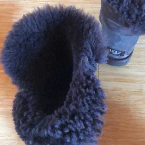 bailey button II boot in chocolate; size 8 - Picture 4 of 4